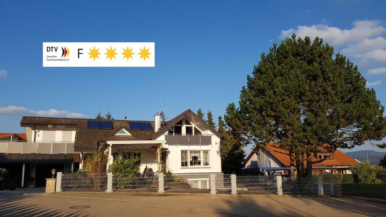 Ofterdingen Haus Lindengarten מראה חיצוני תמונה